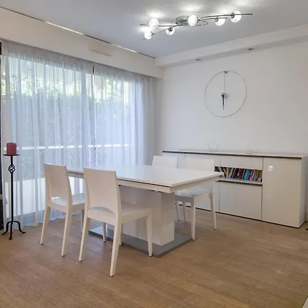 Appartament-villa 5 Pieces Au Borde De La Apartment Villeneuve-Loubet
